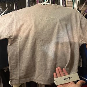 Essentials T-Shirt sz XS fits oversized